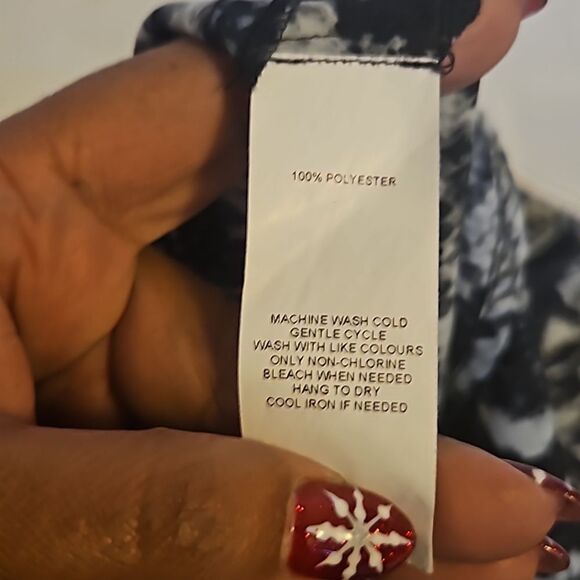 Joe Fresh Snakeskin Print Long Sleeves Button-Down Shirt Black/ Gray XS - Picture 8 of 16